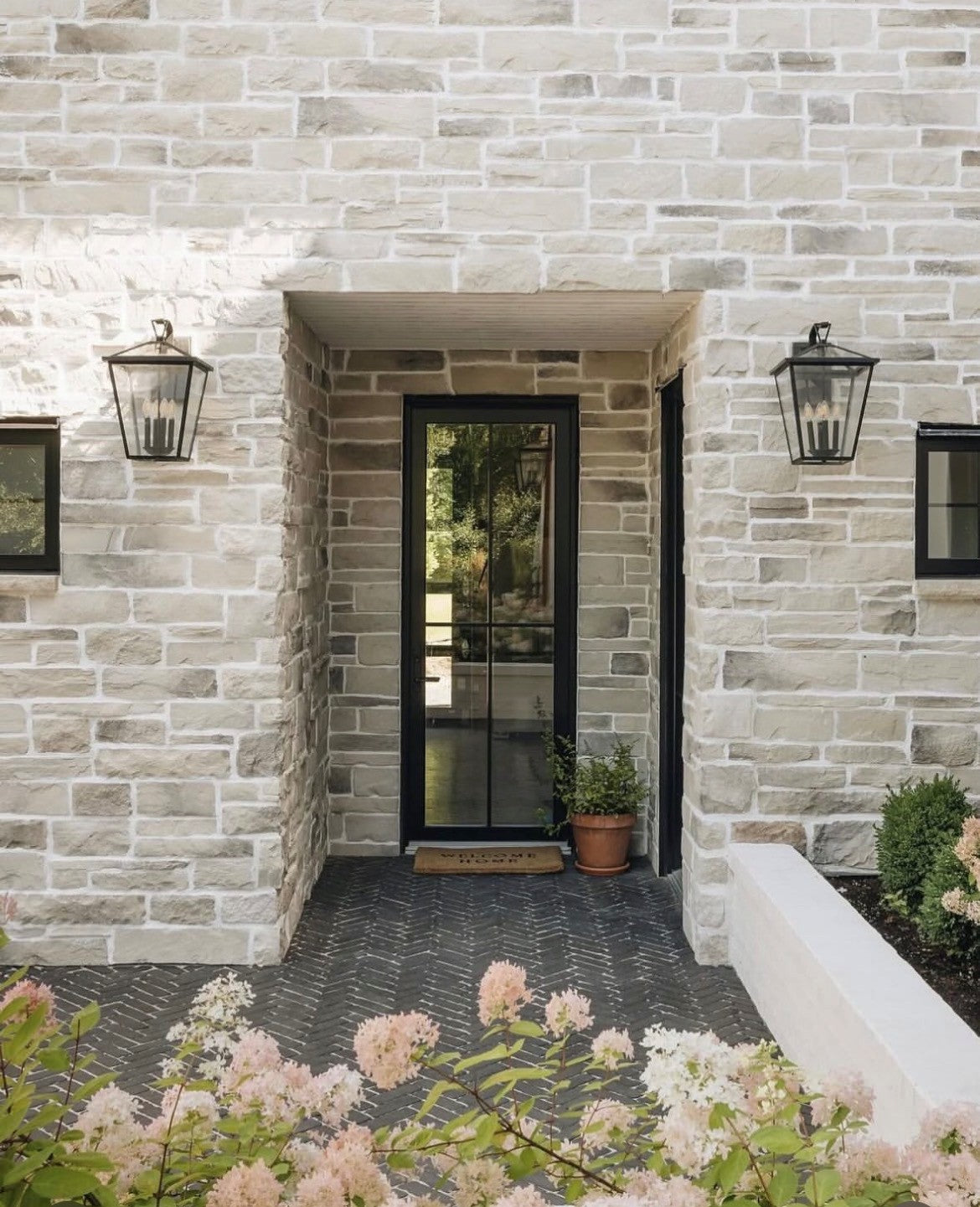 Pierre décorative Ledge Cobble Stone en béton pour revêtement.