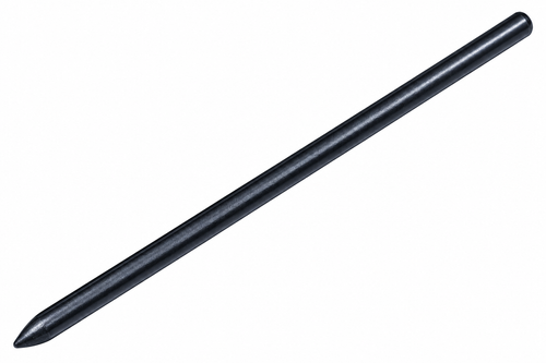 Pieu en métal noir, long et mince, avec une pointe effilée, sur fond blanc.