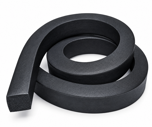 Joint préformé noir, conçu pour assurer l’étanchéité dans les ouvrages de béton.