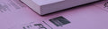Panneau isolant rigide en polystyrène extrudé (XPS) haute densité, couleur rose, avec logo Owens Corning.