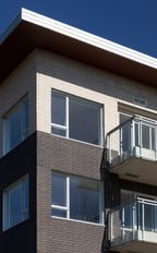 Brique Melville Slik® avec surface lisse et arêtes vives, disponible en plusieurs couleurs.