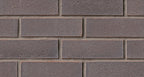 Mur de briques en couleur brun foncé, avec des joints de mortier visibles entre les briques. Texture rugueuse et uniforme.