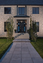 Façade d'une maison avec revêtement en pierre texturée Pierre Lafitt®.