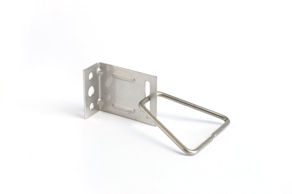 Ancrage ajustable en métal galvanisé avec triangle de 3/16 et ajustement vertical de 1,5 po.