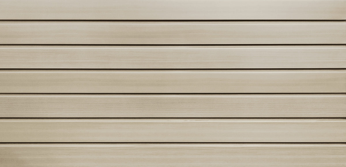 Revêtement en aluminium rainuré de la collection Timberland, idéal pour des projets intemporels.