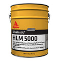 Seau jaune de 18,9 L de membrane imperméabilisante Sikalastic HLM 5000, avec étiquette et instructions.