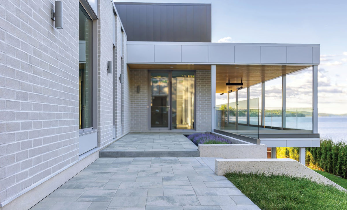 Brique Melville Slik® avec surface lisse et arêtes vives, disponible en plusieurs couleurs.