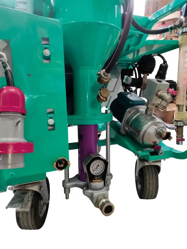 Pompe à malaxage et projection IMER Koine Dual, conçue pour pomper et projeter des matériaux secs prémélangés.
