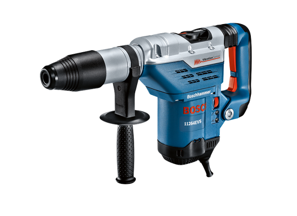 Perforateur Bosch bleu et argent avec poignée antidérapante, conçu pour le perçage et le burinage.